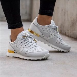 Women's Nike Internationalist Premium QS Sneakers